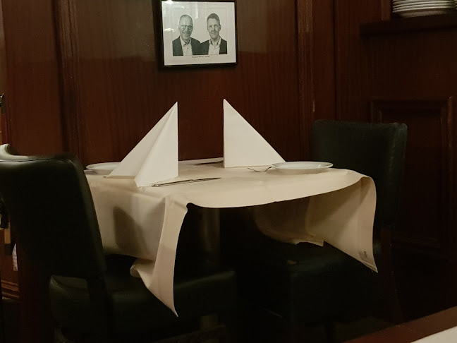 Raadhuus Kaféen - Gastronomi og hotelvirksomhed