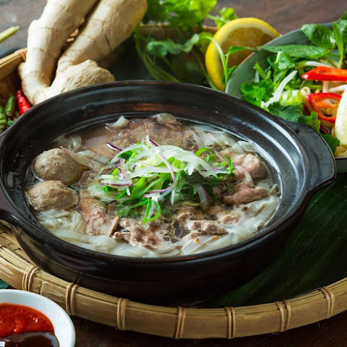 Me - Mother's Street Food