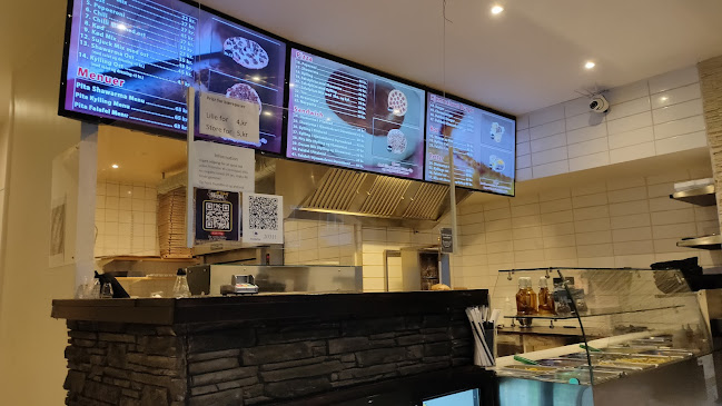 Opinii despre Manakish Alwadi - Almalek-shawerma în København - Gastronomi og hotelvirksomhed