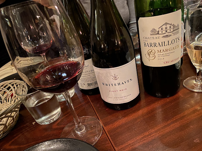 Comentarii opinii despre Lundgren V.I.P.