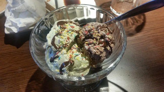 Yumi hut - (Før Nikko sushi)