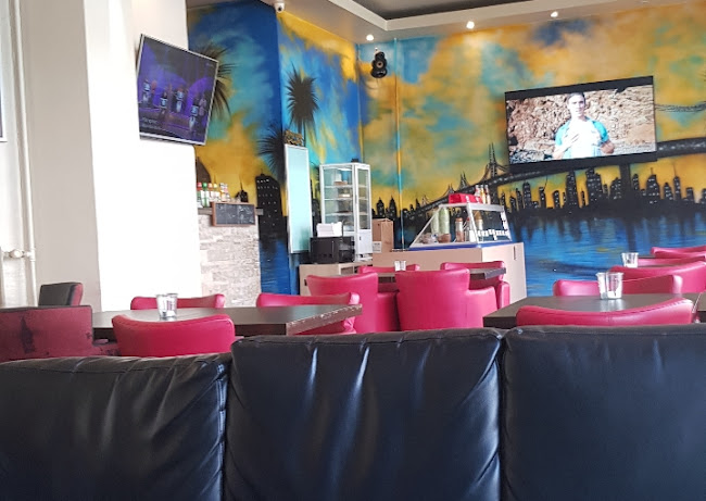 Opinii despre Cafe Huqqa Copenhagen în København - Gastronomi og hotelvirksomhed