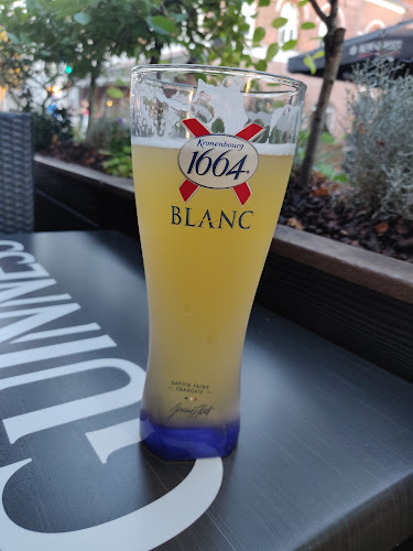 Comentarii opinii despre Fox and Hounds