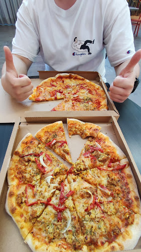 Comentarii opinii despre Desi Corner