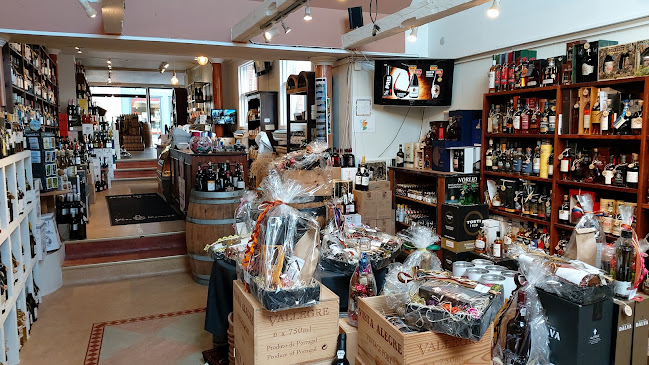 Opinii despre Vin & Kunst Ved Jess Zobbe în Struer - Gastronomi og hotelvirksomhed