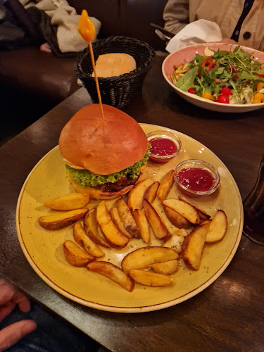 Cafe Damita - Gastronomi og hotelvirksomhed