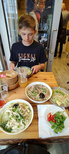 Hêllô Bánh Mì - Vietnamese Street Food - Gastronomi og hotelvirksomhed