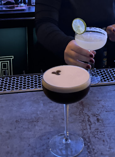 Comentarii opinii despre Little Green Door