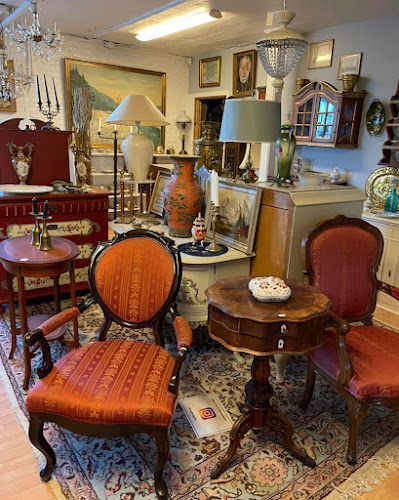 Haughus Gods, Antik & Kræmmermarked - Gastronomi og hotelvirksomhed