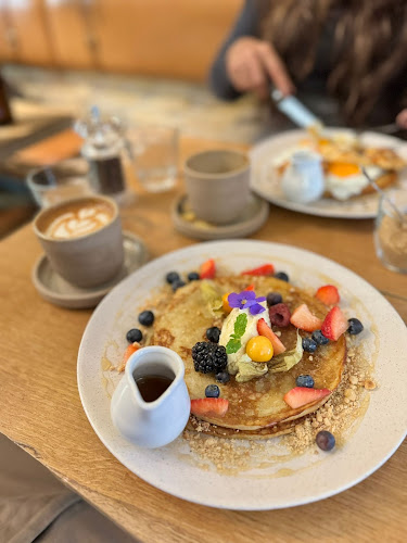 Ø12 Coffee and Eatery - Indre By