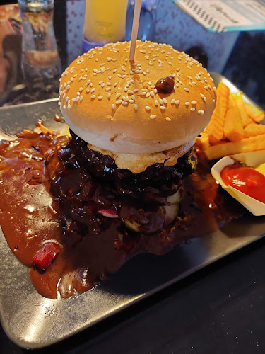 Opinii despre Café Retro Brøns Kro în Skærbæk - Gastronomi og hotelvirksomhed