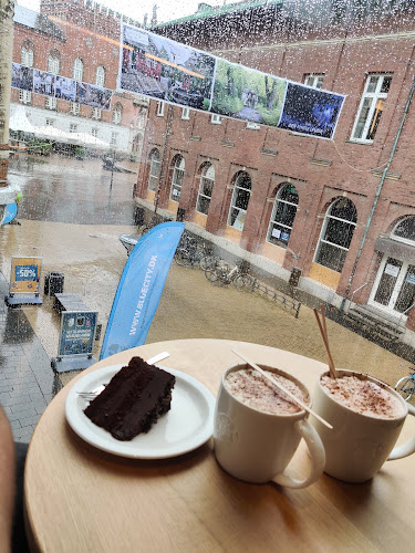 Starbucks - Gastronomi og hotelvirksomhed