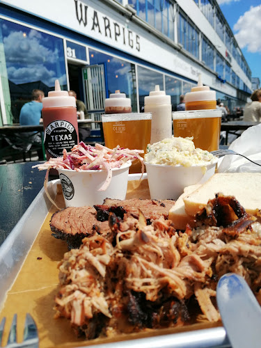 Warpigs Brewpub - Gastronomi og hotelvirksomhed