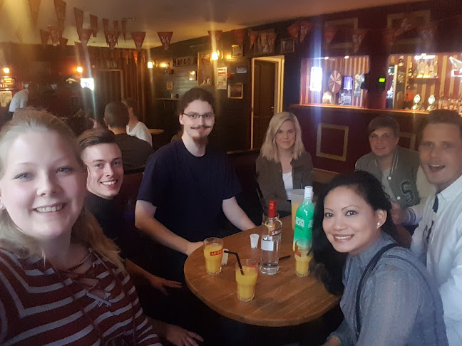 Opinii despre Baren Herning în Herning - Gastronomi og hotelvirksomhed