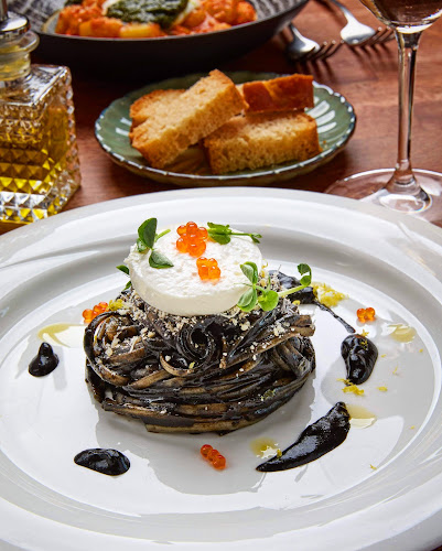 I Pupi Siciliani - Gastronomi og hotelvirksomhed