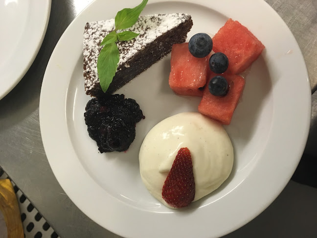 Opinii despre Det Smagsfulde Køkken ApS în Høje Taastrup - Gastronomi og hotelvirksomhed