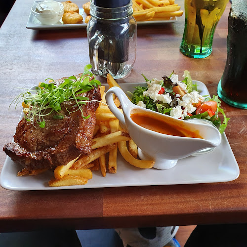 Opinii despre Den Glade Pingvin în Struer - Gastronomi og hotelvirksomhed