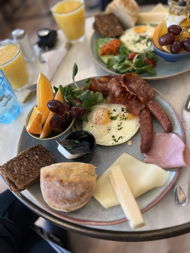 THE SPOT - Gastronomi og hotelvirksomhed