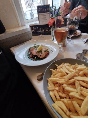 restaurant ROYAL - Gastronomi og hotelvirksomhed