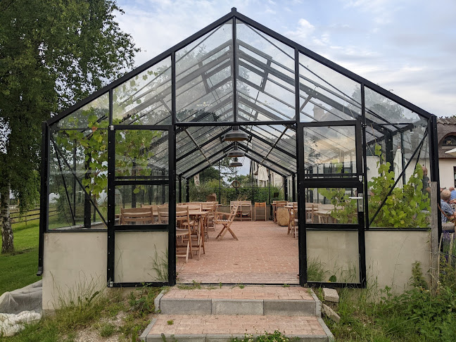 Parkering ved den store P-plads ud til, ingen indkørsel ad grusvej, Holløse Gade 21, 3210 Vejby