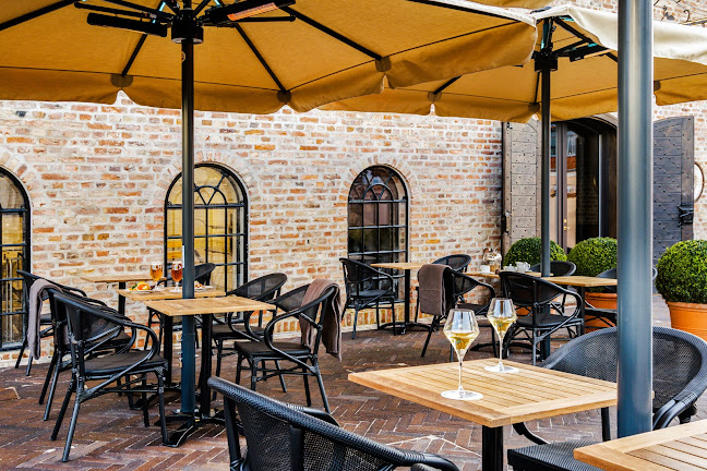 Von Lügenhals - Gastronomi og hotelvirksomhed