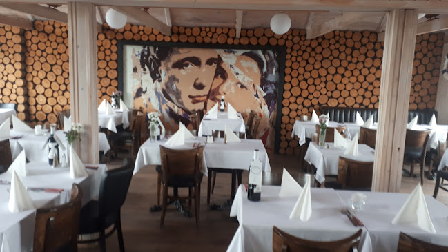 Opinii despre Cafe og Restaurant Casablanca în Grenaa - Gastronomi og hotelvirksomhed