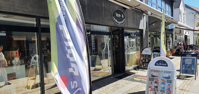 Vin & Kunst Ved Jess Zobbe - Struer