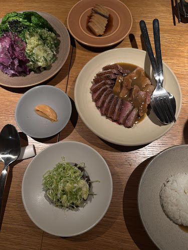 Jatak - Gastronomi og hotelvirksomhed