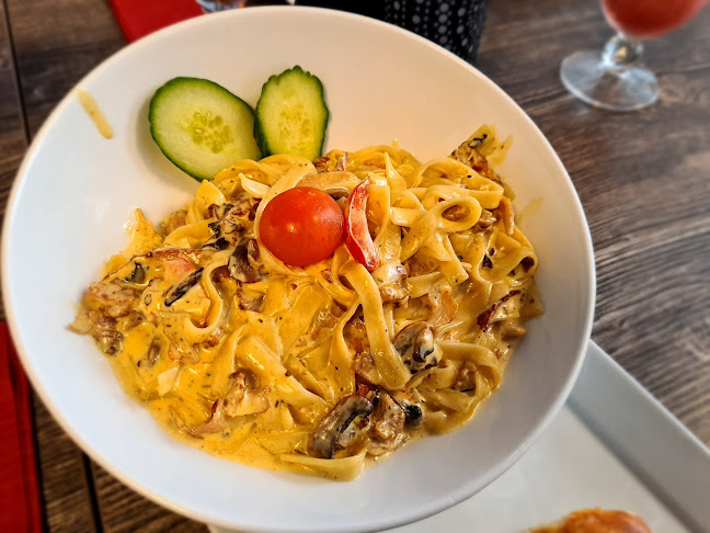 Café Rendezvous Pizza & Steak House - Gastronomi og hotelvirksomhed