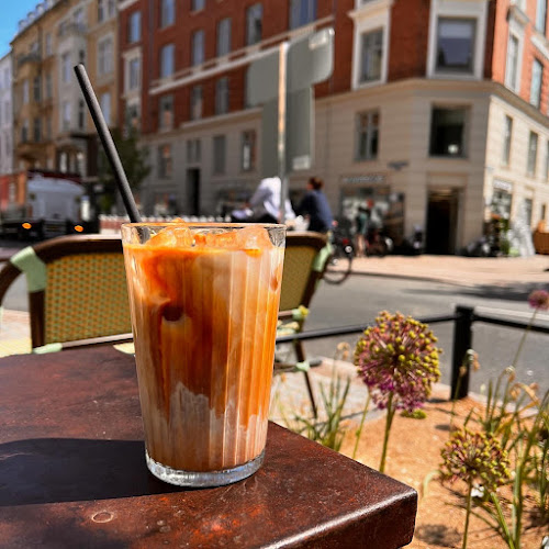 Opinii despre Petit Cafe în København - Gastronomi og hotelvirksomhed