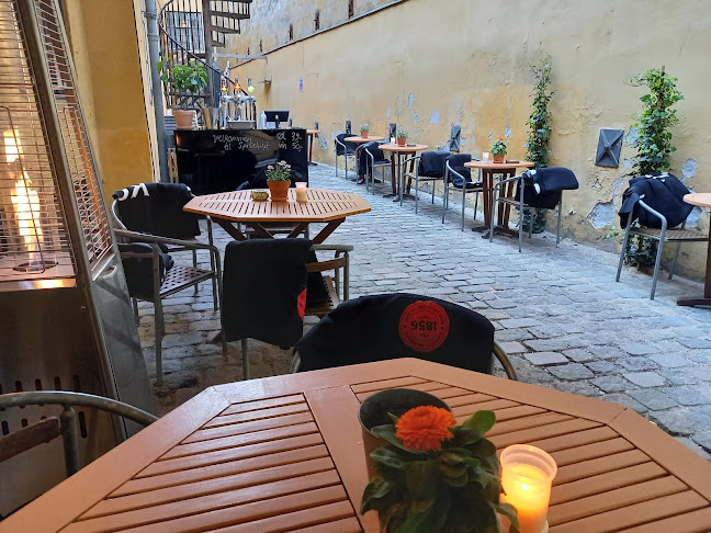 Magstræde 14, 1. floor, 1204 København