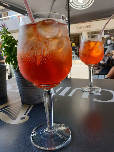 Opinii despre O'Malley în Rønne - Gastronomi og hotelvirksomhed