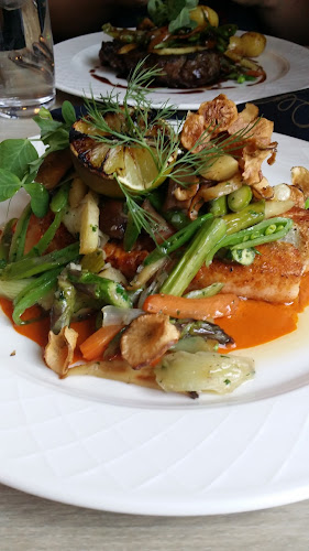 Comentarii opinii despre Restaurant Upstairs