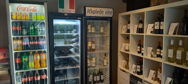 Opinii despre Grønnevang Pizzeria & Grillhus în Hillerød - Gastronomi og hotelvirksomhed