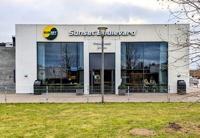 Sunset Boulevard - Gastronomi og hotelvirksomhed