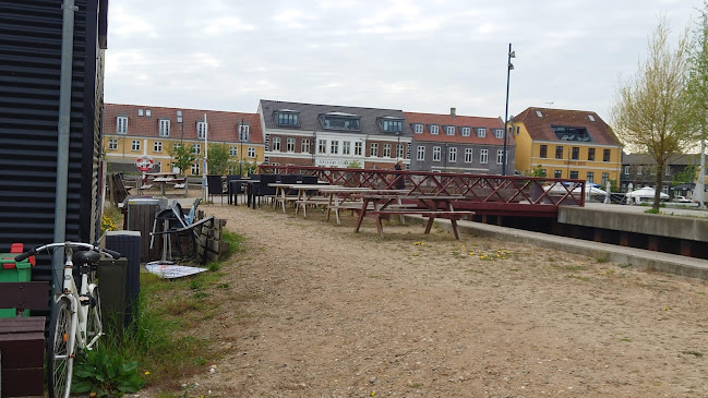 Kaptajn Gammel Havn - Gastronomi og hotelvirksomhed