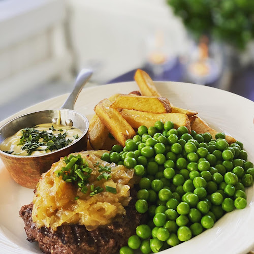 Opinii despre Hornbæk Bodega în Hornbæk - Gastronomi og hotelvirksomhed