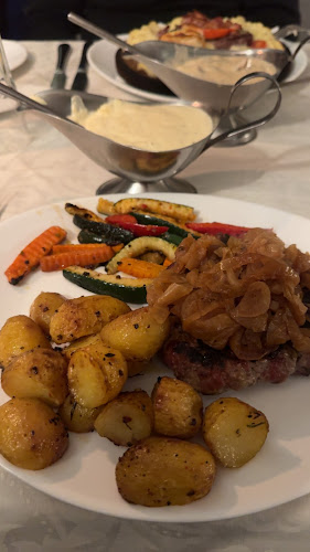 Opinii despre Restaurant Bondestuen în Jyllinge - Gastronomi og hotelvirksomhed