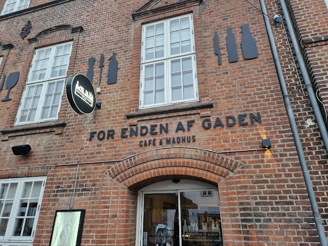 Comentarii opinii despre For Enden Af Gaden