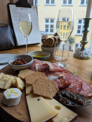 Melo - Gastronomi og hotelvirksomhed