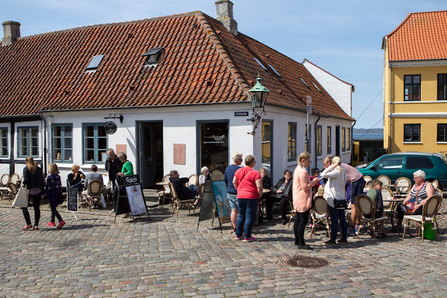 Comentarii opinii despre Café Casablanca