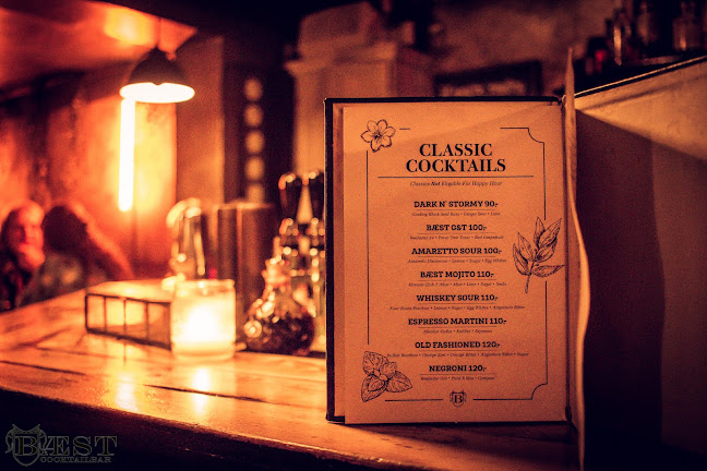 Opinii despre Bæst Cocktailbar în København - Gastronomi og hotelvirksomhed
