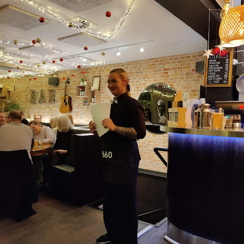 Comentarii opinii despre Bar 8660