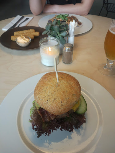 Comentarii opinii despre Bistro Couloir