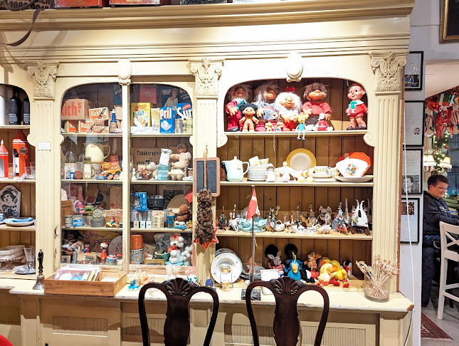 Comentarii opinii despre Mormors