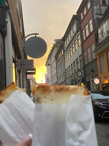 Sværtegade 11, 1118 København