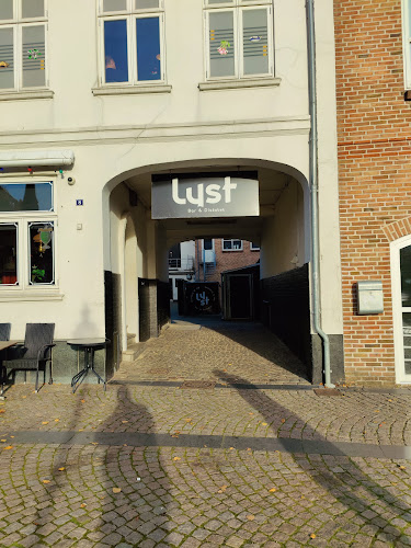 Opinii despre Lyst - Bar & Diskotek în Varde - Gastronomi og hotelvirksomhed