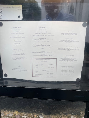 Opinii despre Restaurant Herregårdskælderen în Brørup - Gastronomi og hotelvirksomhed