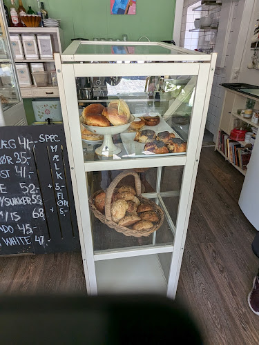 Comentarii opinii despre Café T