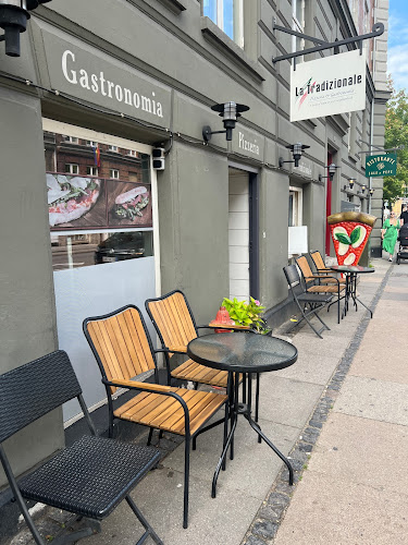 La Tradizionale Pizzeria